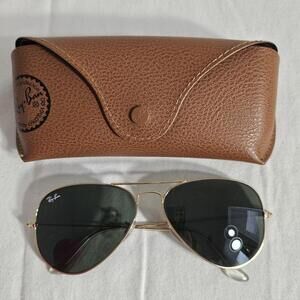 Vintage RAY BAN 3025 Large Aviator Sunglasses W/case. L0205 58 Glass Lenses Gold